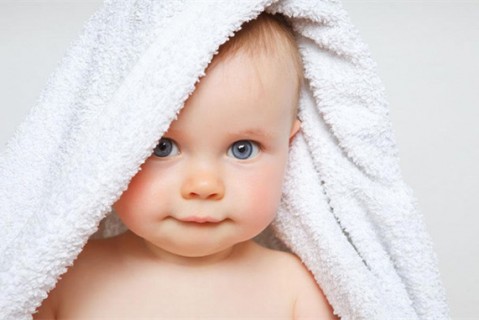 母乳喂养多久最好 母乳到2岁的台州捐卵宝宝智商高吗